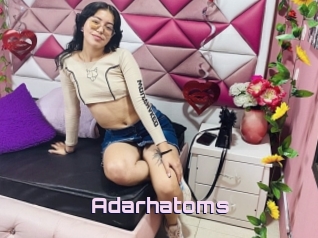 Adarhatoms