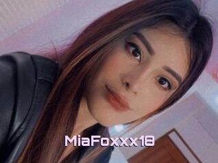 MiaFoxxx18