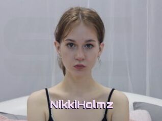 NikkiHolmz