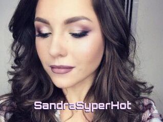 SandraSyperHot